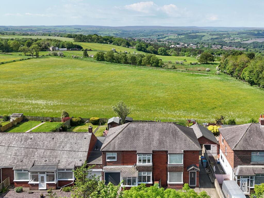 3-bed semi-detached on Corbridge Road, Medomsley Edge, Consett, £220,000