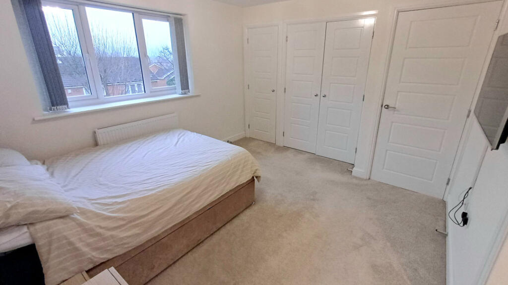 Holden Close, Darwen, BB3 3TN photo 4