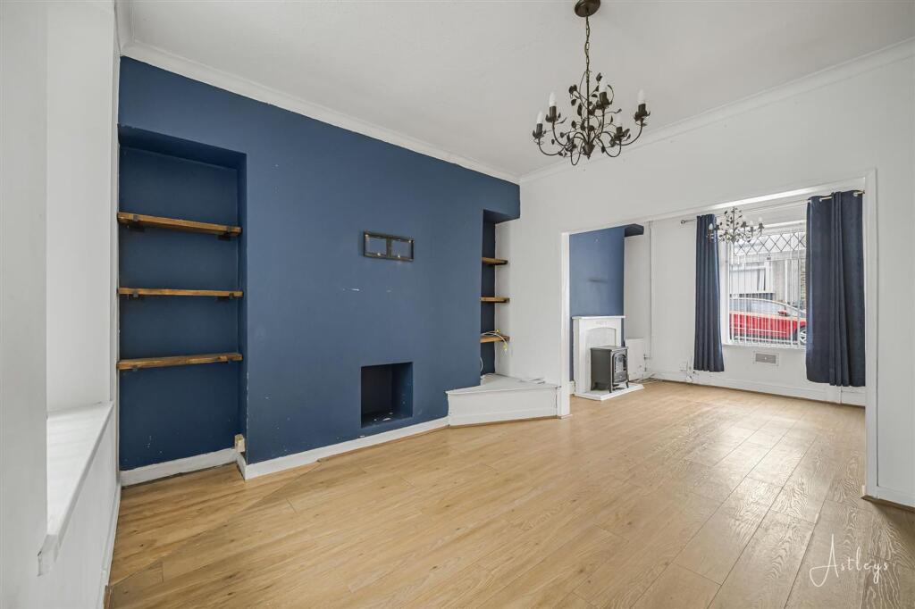House in Swansea, Manselton, Cwmbwrla - View 2