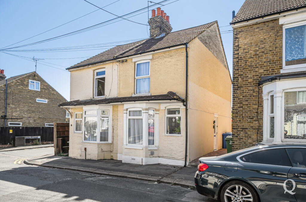 House in Swale, Grove Park, Milton Regis
