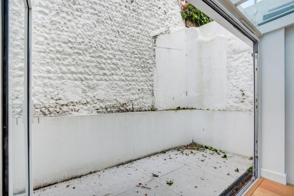House in Hove, Brighton and Hove - View 5