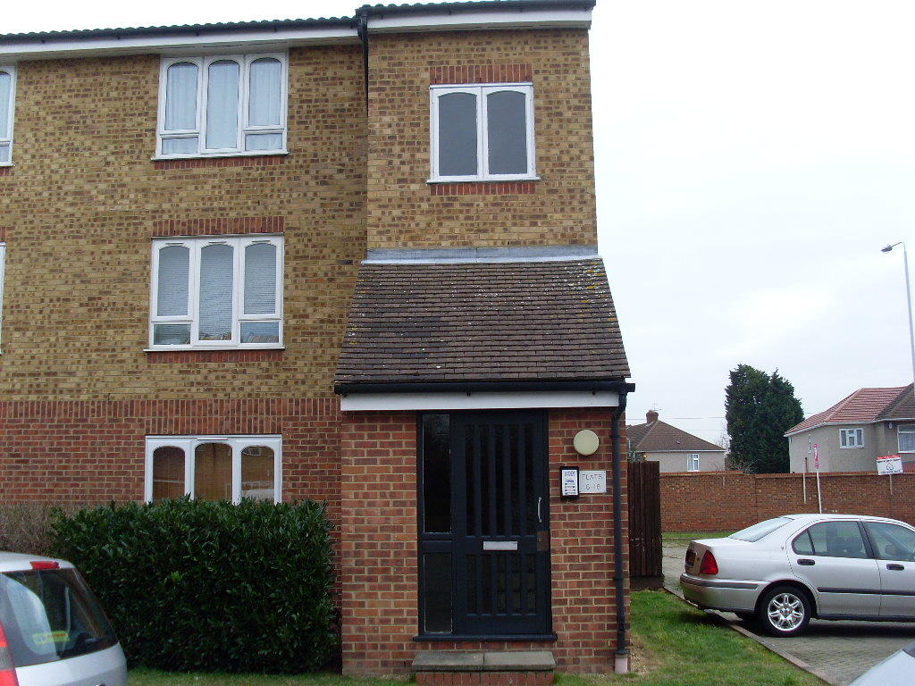 Main image of property: Romford,RM1