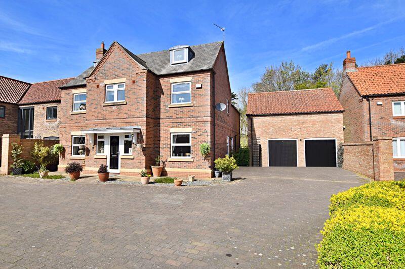 Main image of property: Hawthorn Corner, Aubourn, Lincoln