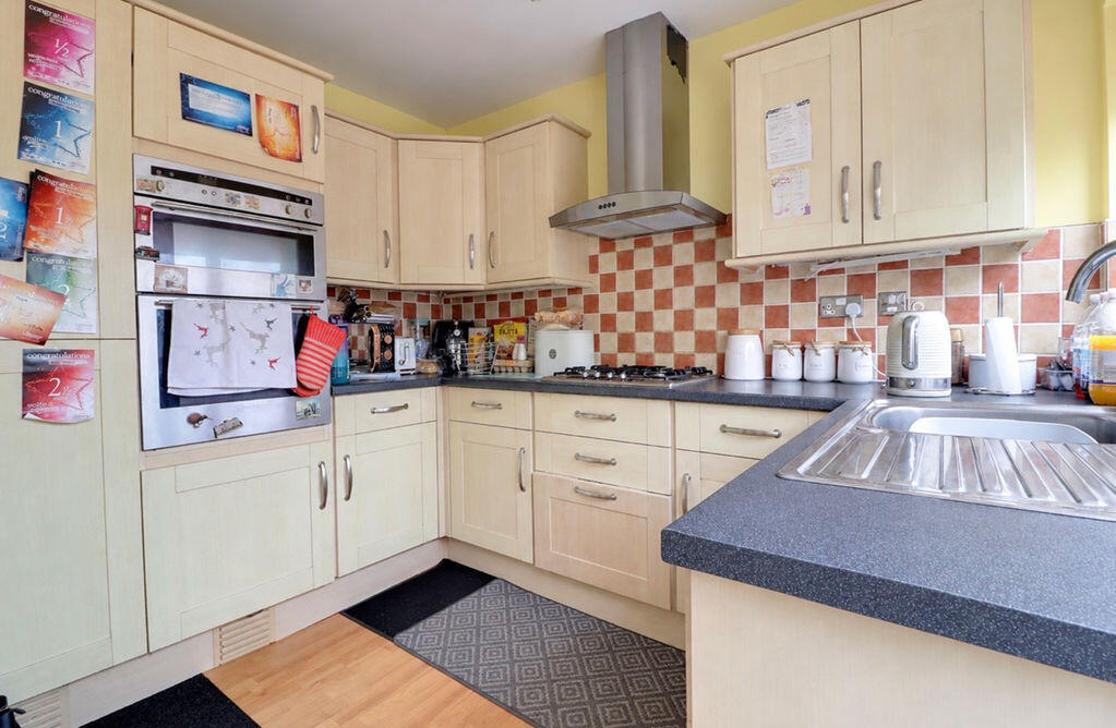 House in Portsmouth - View 3