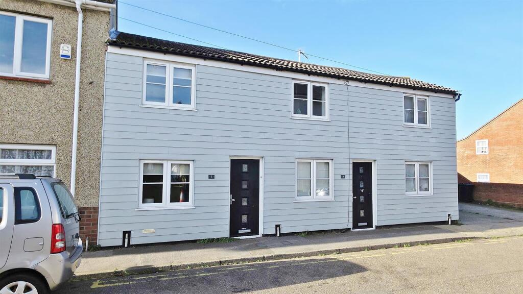 Main image of property: North Street, Walton-on-the-Naze, Essex