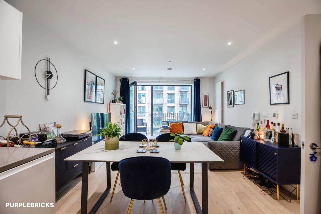 Apartment in London - View 5