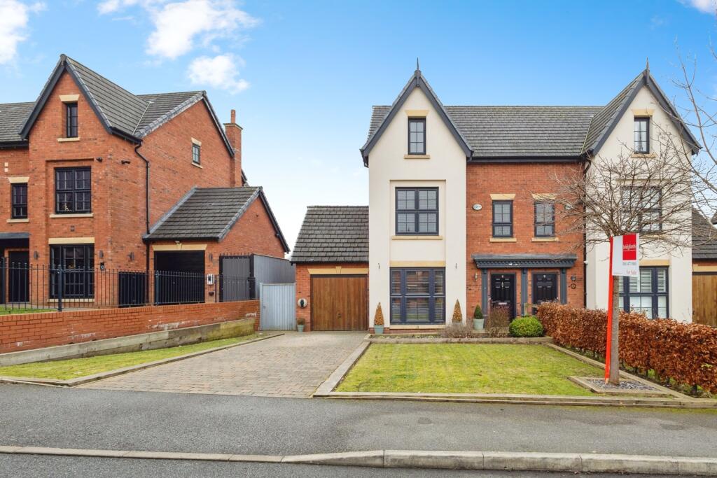 Main image of property: The Fairways, Dukinfield, Greater Manchester, SK16