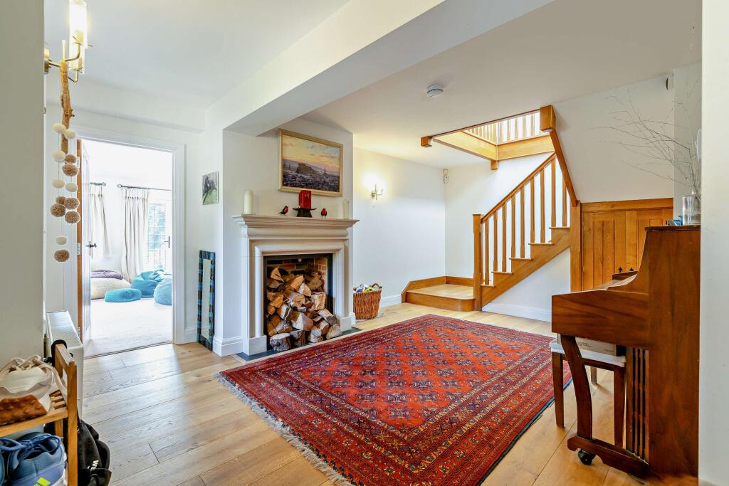 House in Pangbourne, West Berkshire - View 4