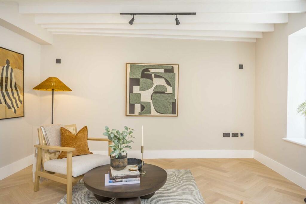 House in London, Raynes Park - View 4