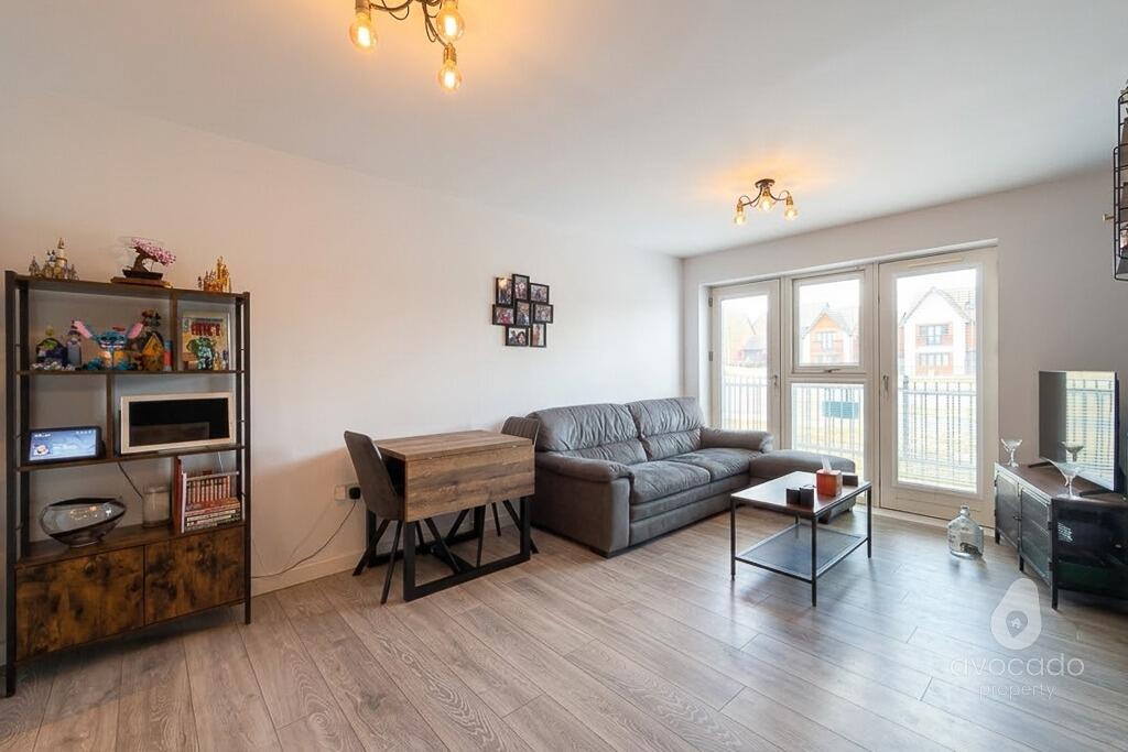Apartment in Binfield, Bracknell Forest - View 4