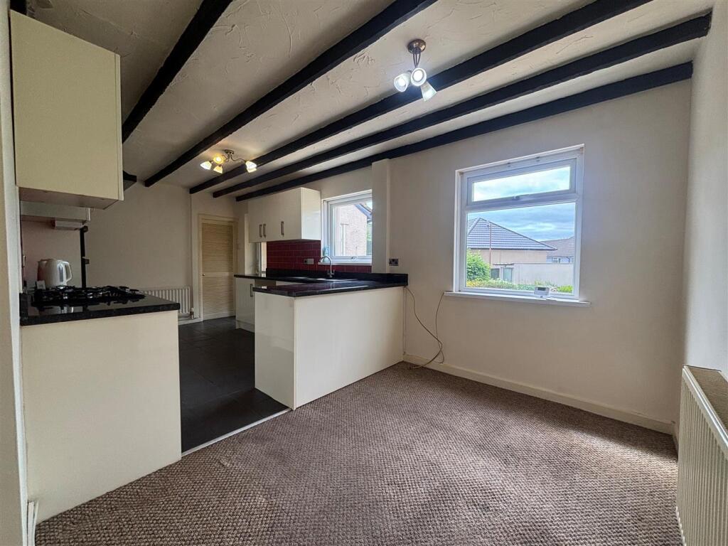 House in Nantgarw, Taffs Well - View 4