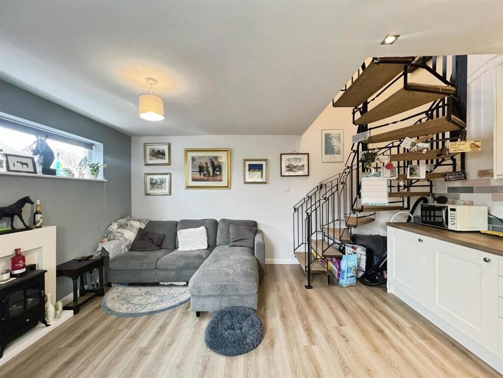 Apartment in Crewe - View 4