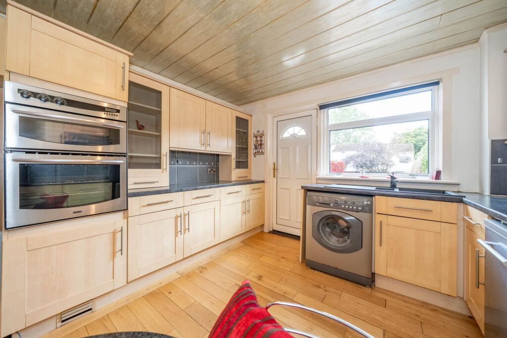 House in Livingston, Howden - View 2