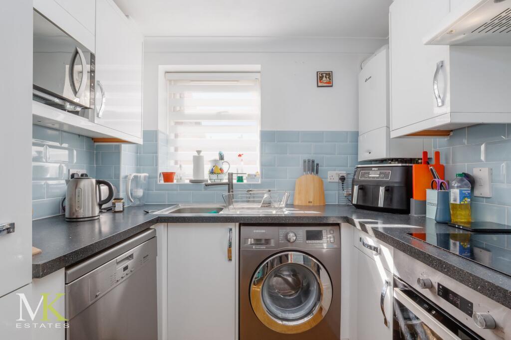 Apartment in Bournemouth, Springbourne - More