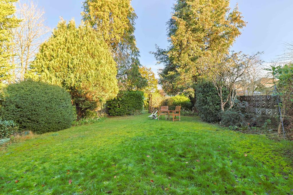 Briton Crescent, Sanderstead, Surrey, CR2 0JN photo 3
