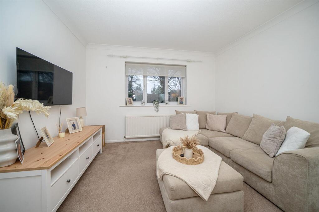 Battlefield Road, St. Albans - View 2