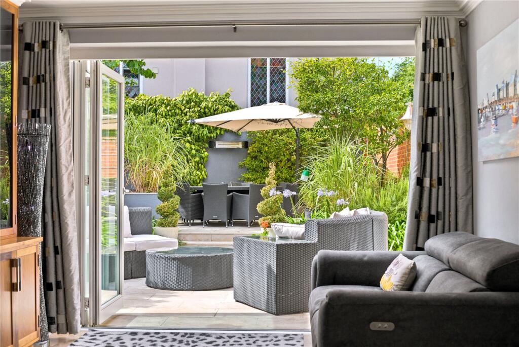 House in Ipswich - View 5