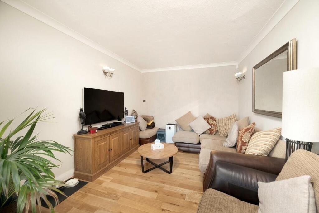 House in London - View 3