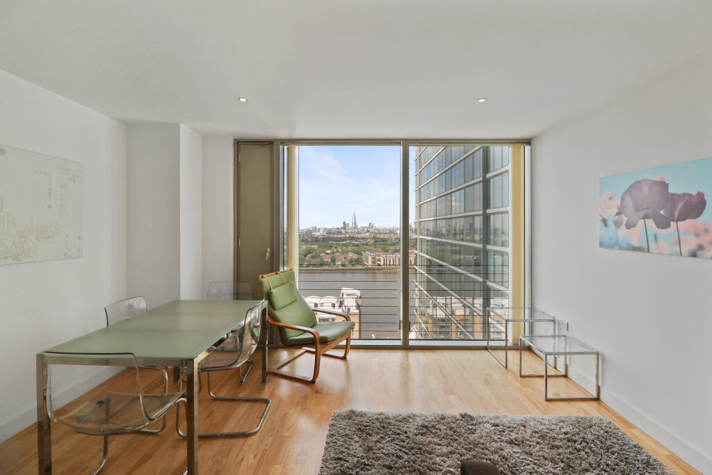 Main image of property: The Landmark East, Canary Wharf, E14