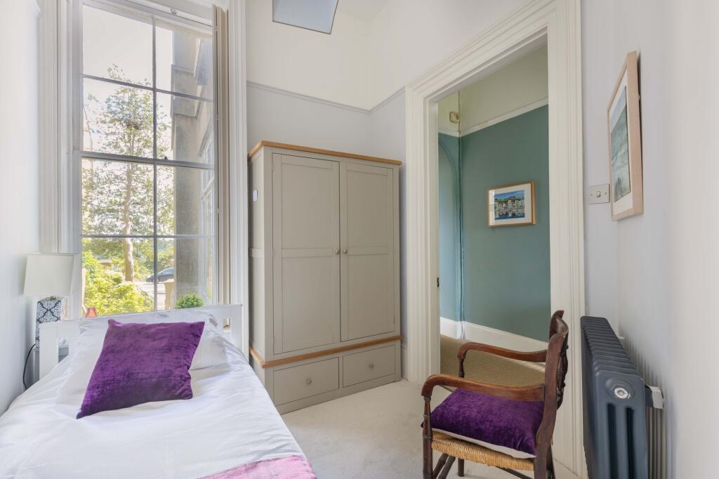 Apartment in Tonbridge - More