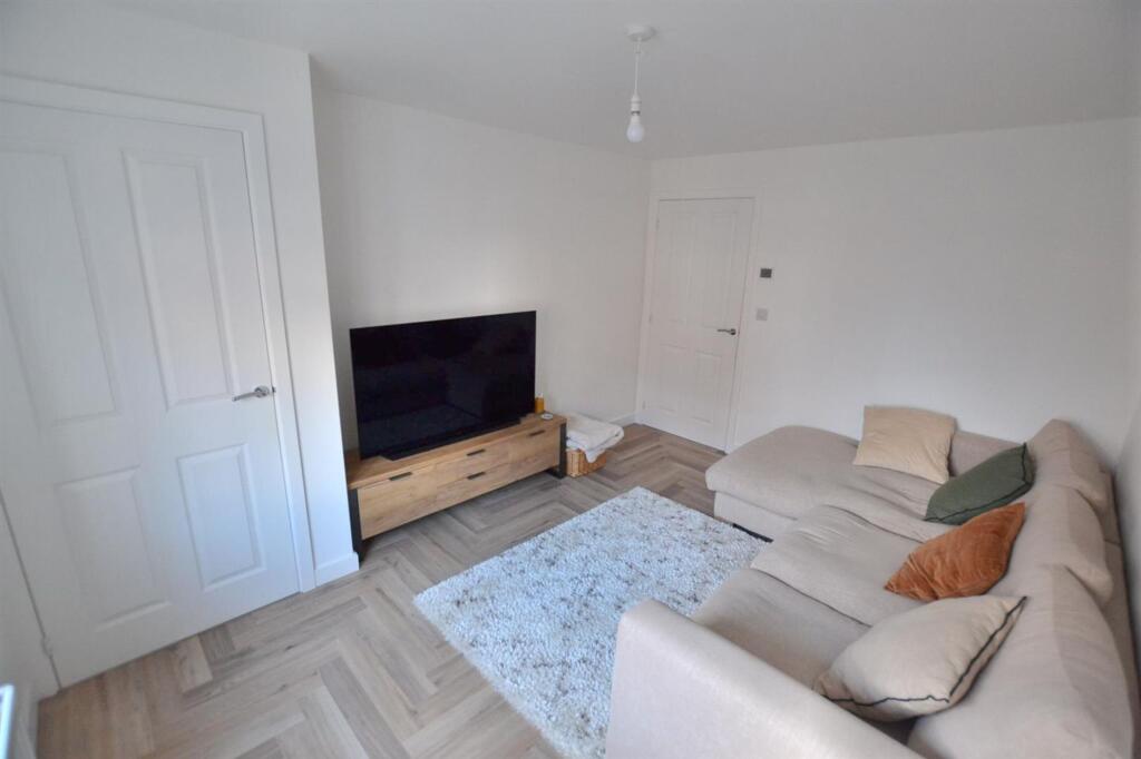 Kempson Close, Sileby, LE12 photo 3