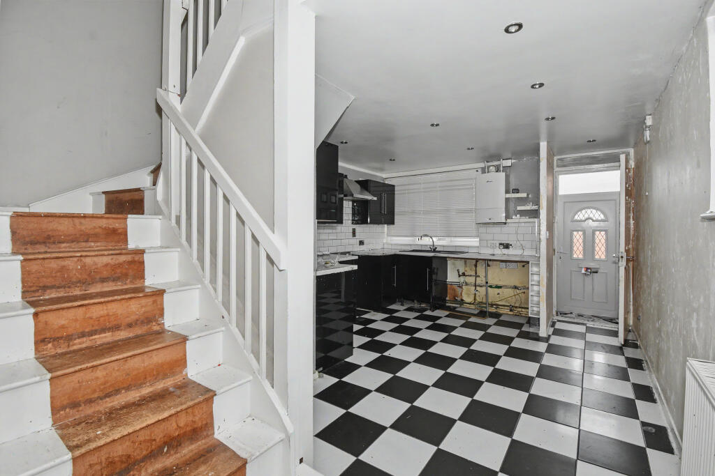 House in Kingston upon Thames - View 2