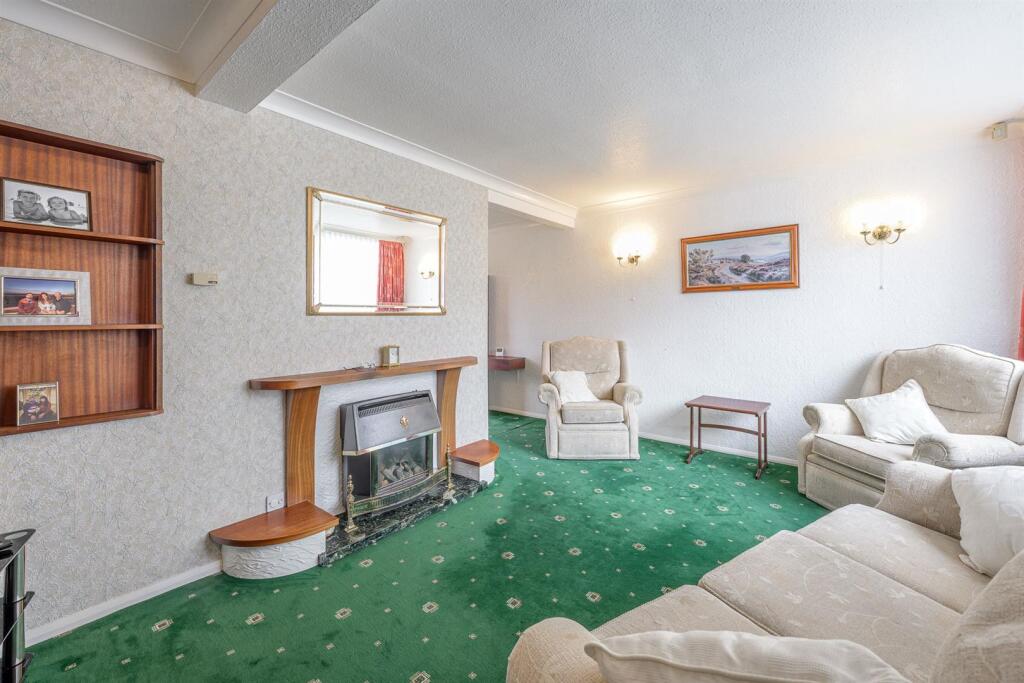 House in Dudley, West Midlands - More