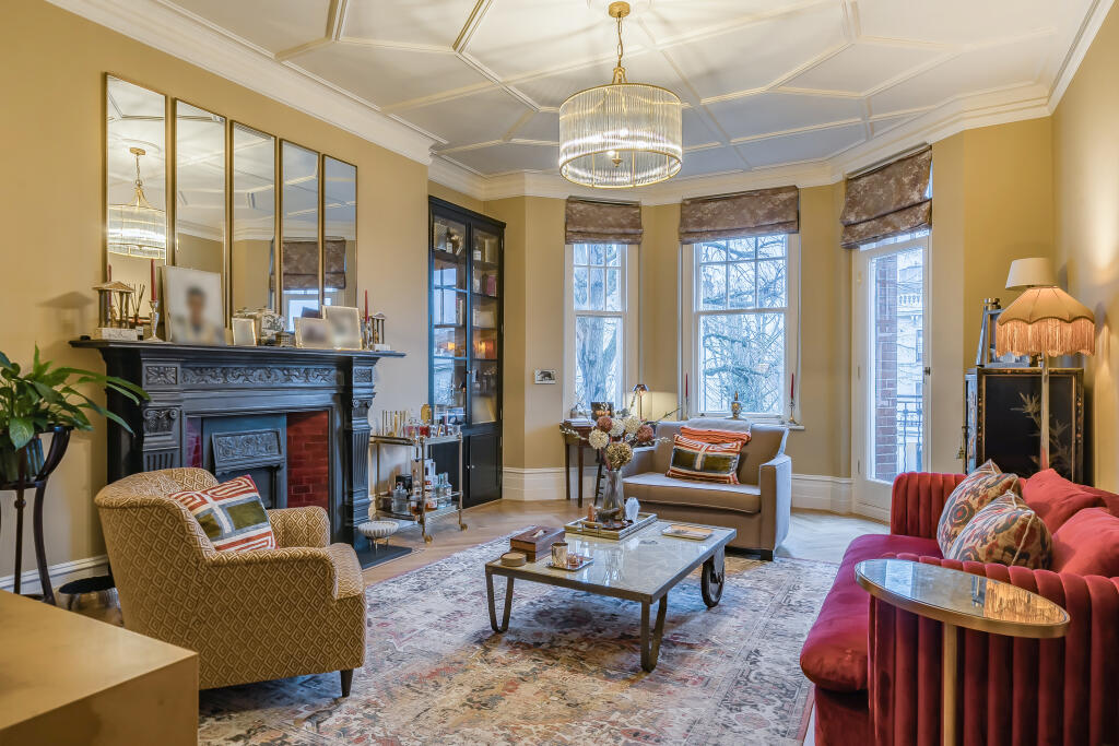 Main image of property: Oakwood Court, London, W14