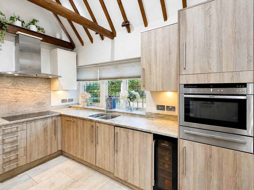 House in Stevenage - View 4