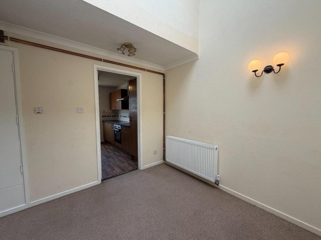 House in Northampton, Briar Hill - View 5
