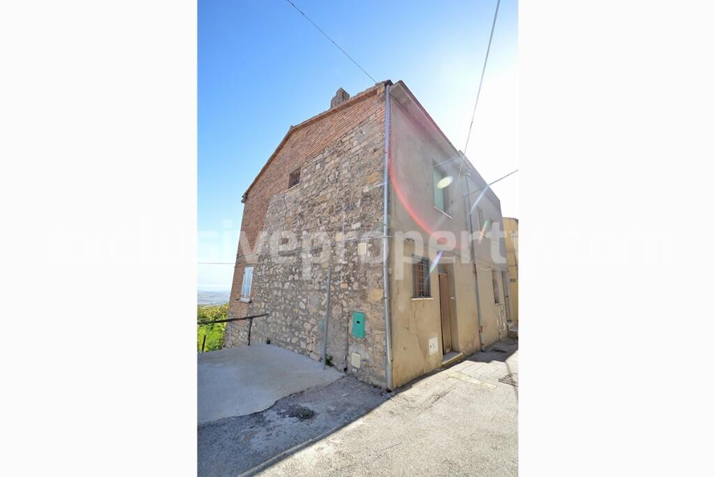 Main image of property: Tavenna, Campobasso, Molise