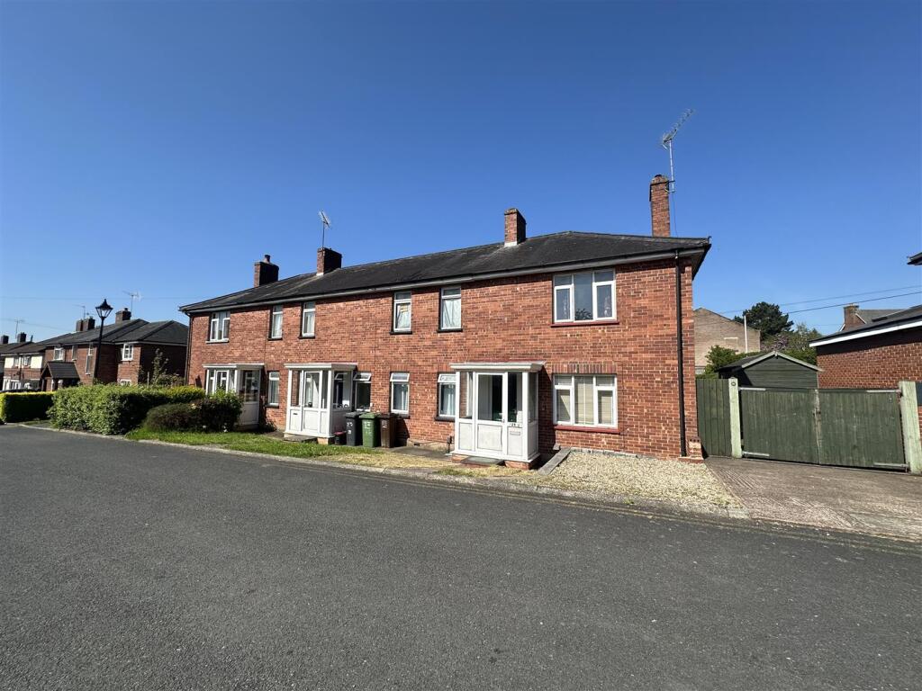 Main image of property: Alice Templer Close, Exeter