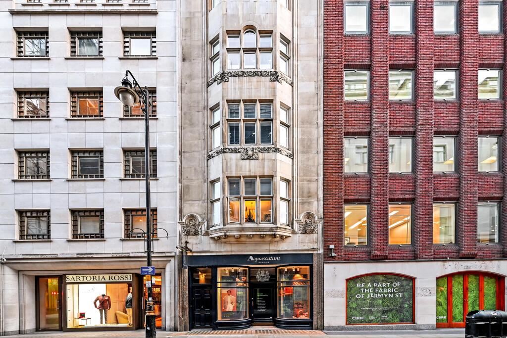 Apartment in London - More