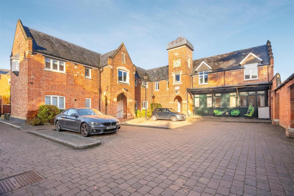 Main image of property: Hunsford Lodge, Windsor