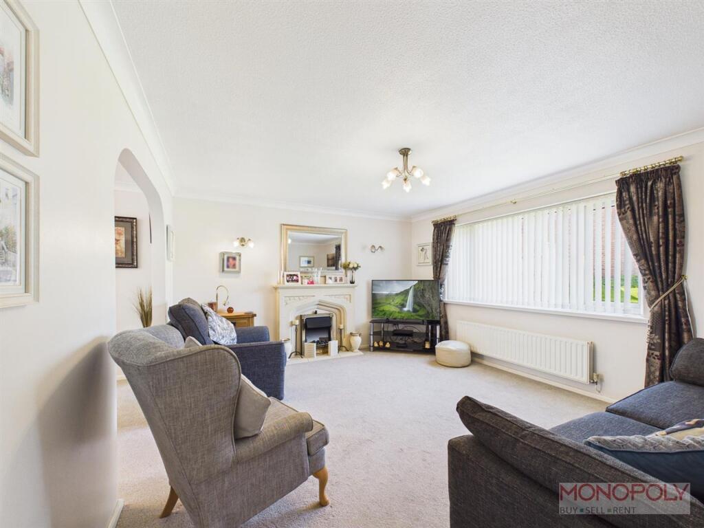 Kings Oak Court, Wrexham, LL13 photo 2