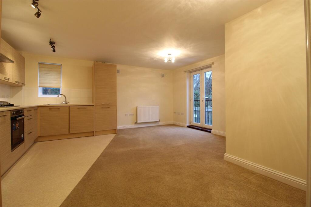 Apartment in Canterbury - View 3