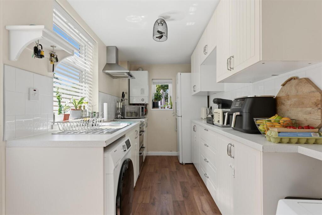 House in Finedon, North Northamptonshire - View 5