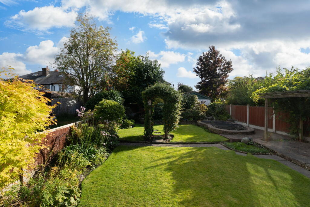 House in Stockport, Great Moor, Offerton - View 2