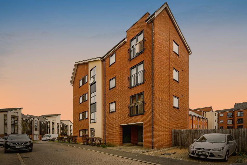 Main image of property: Cubitt Street, Aylesbury