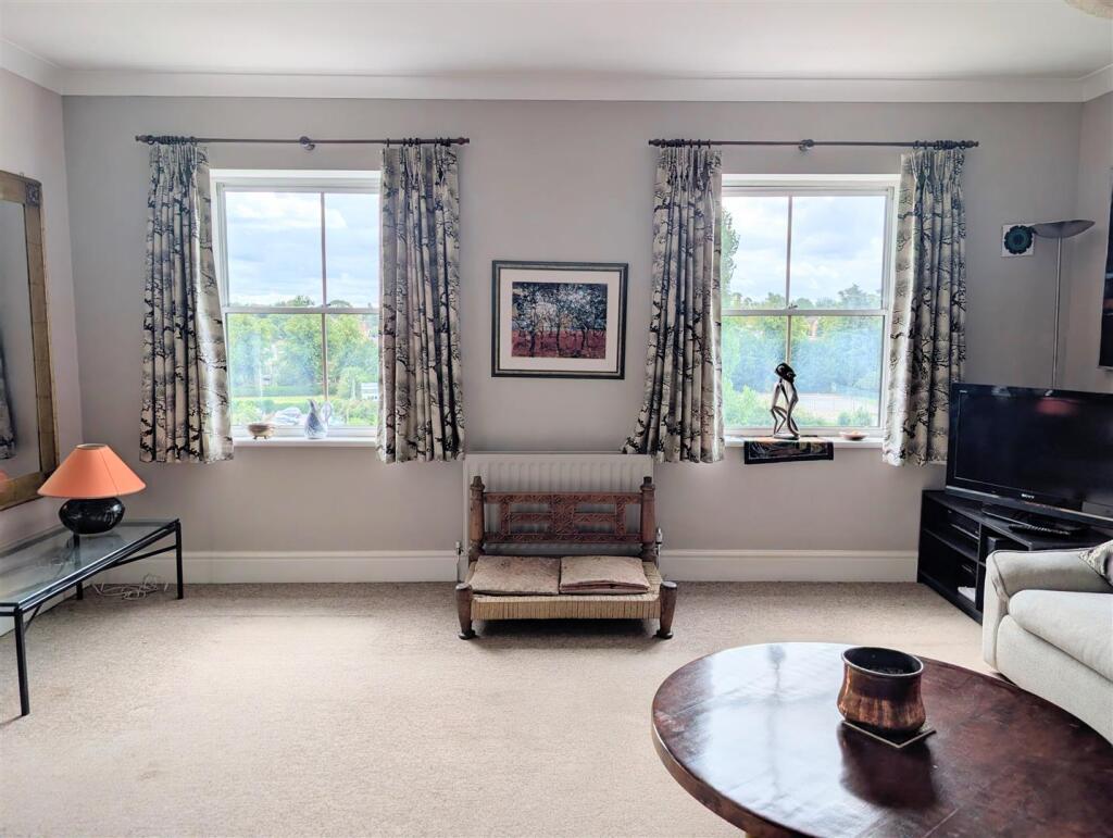 House in Shrewsbury, Shropshire - View 4