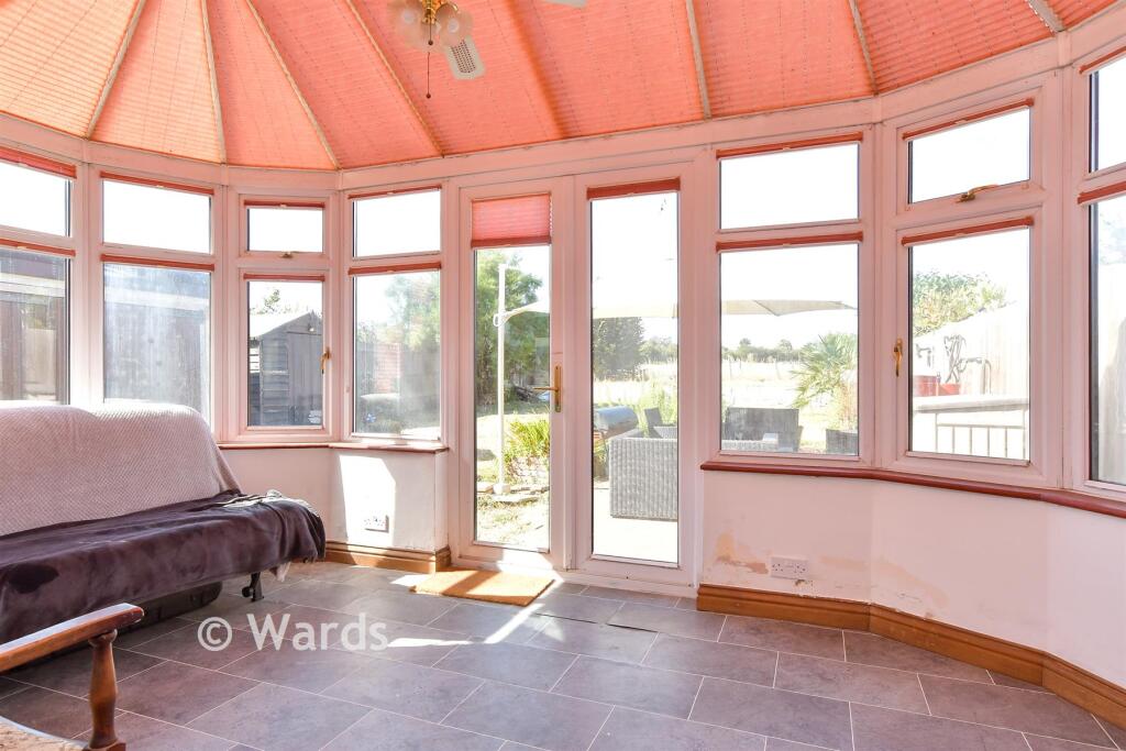 House in Dartford - More