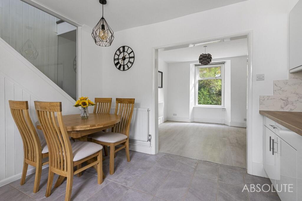 House in Torquay, St Marychurch - More