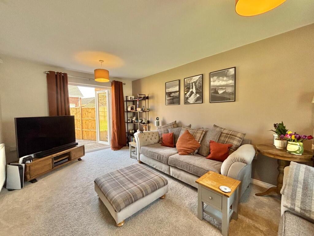 House in Mansfield, Nottinghamshire - View 4