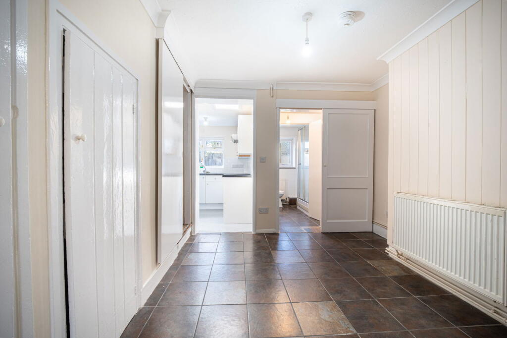 Newton Road, Bletchley, Milton Keynes, MK3 5BT photo 3