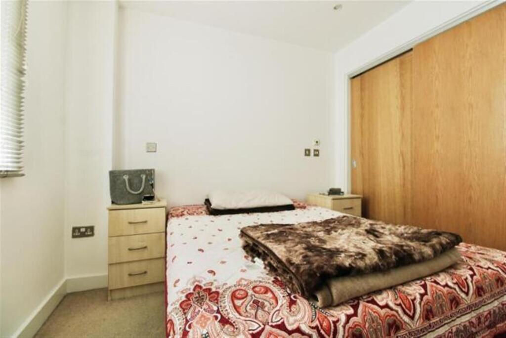 Apartment in Cardiff, Castle - View 5