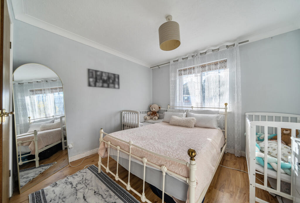 Ladbroke Road, Redhill, Surrey, RH1 - View 4