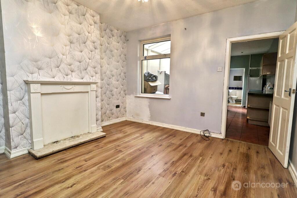 House in Nuneaton and Bedworth, Chilvers Coton - View 4