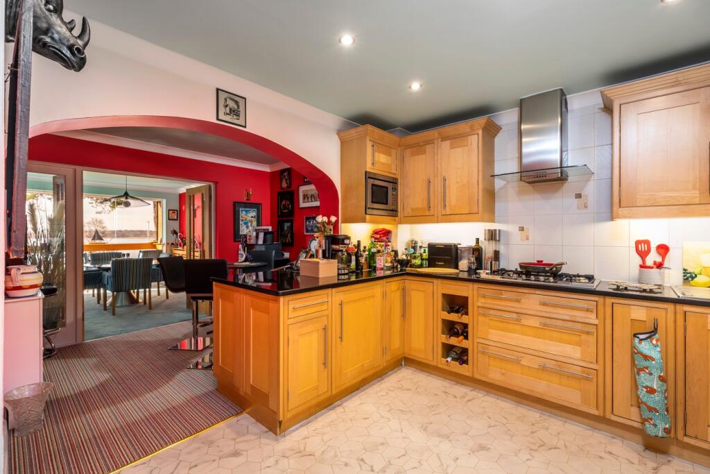 Additional image 9 of Harbour Watch 391 Sandbanks Road, Evening Hill, BH14