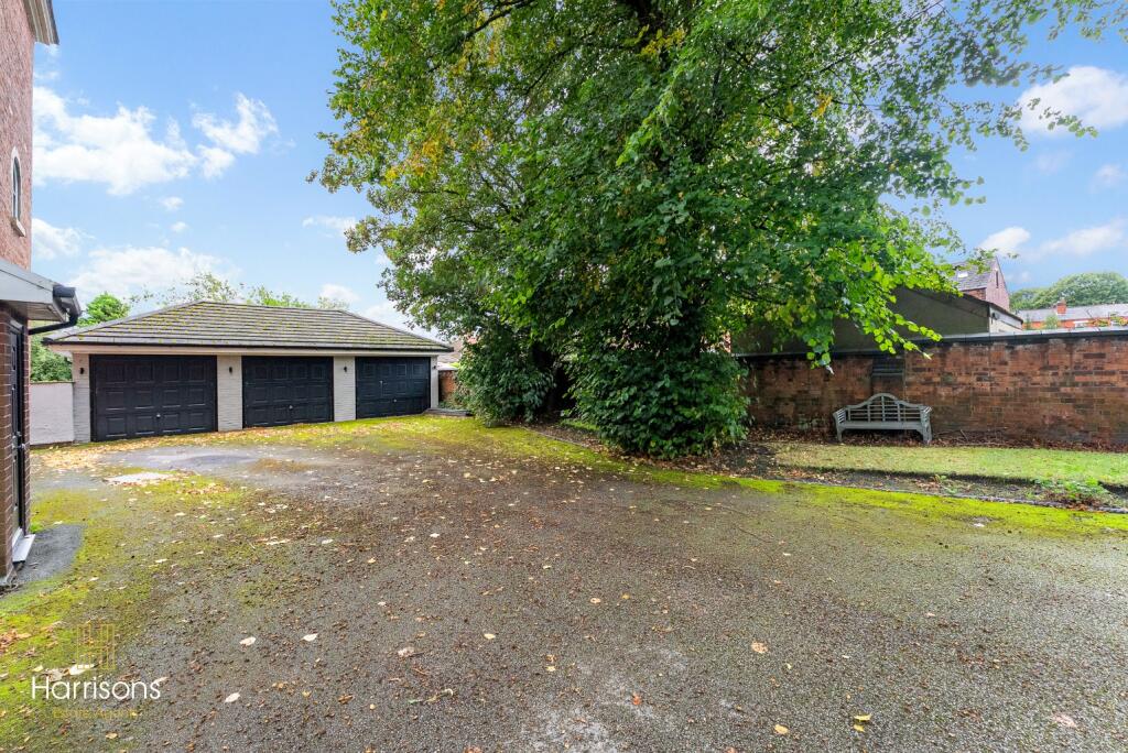 House in Wigan, Greater Manchester - View 4