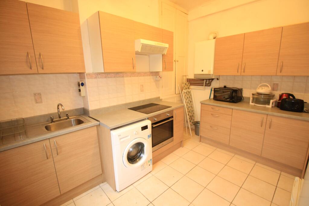 Main image of property: Forest Road East, Nottingham, NG1